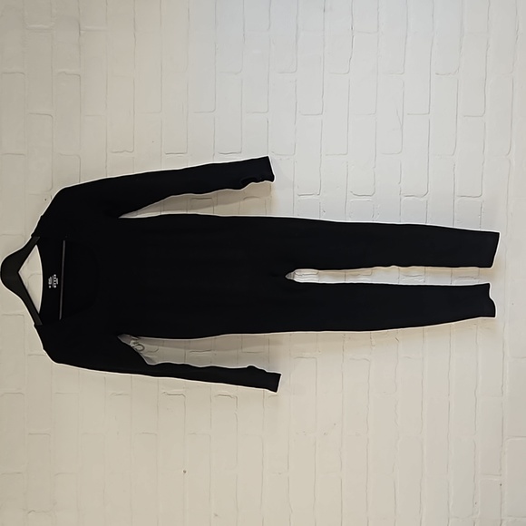 2/$10 Maternity, athletic onesie - Picture 1 of 8